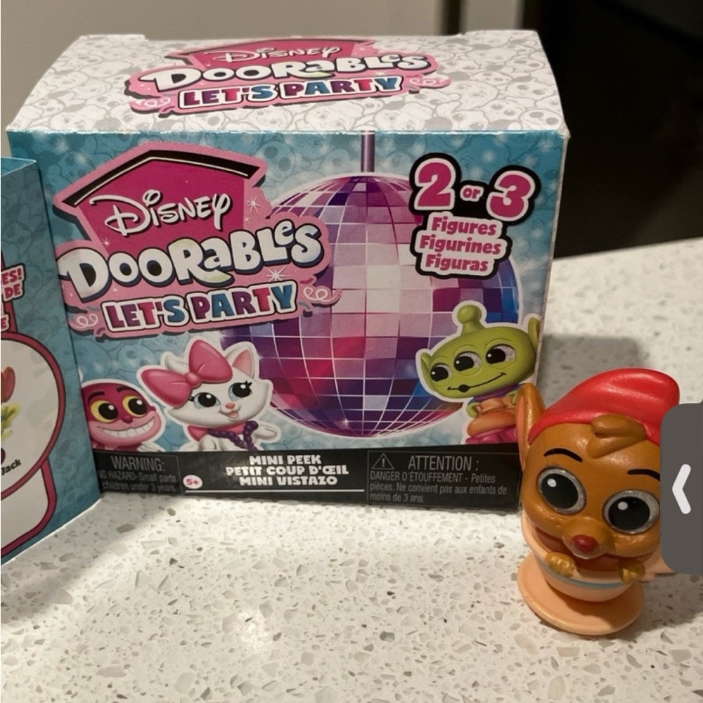 Disney Doorables Let's Party Playset Jaq